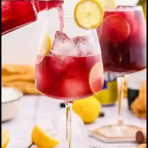 Limonada de vino tinto
