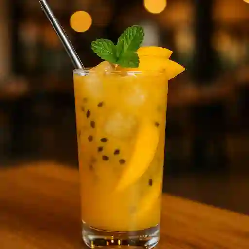 Delicioso jugo de maracumango