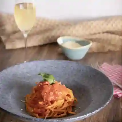 Spaghetti Al Pomodoro: Vegetariana 100%