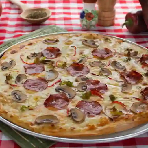 Pizza Grande + Coca-Cola 1.5 l