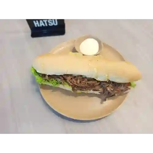Sandwich Panini de Desmechada