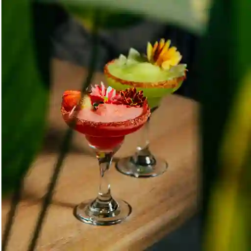 Margarita de mango biche o fresa