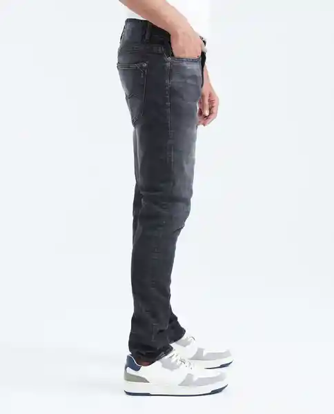 Jean Slim Fit - Famous Gris Grafito Ultraoscuro 34/32 Chevignon