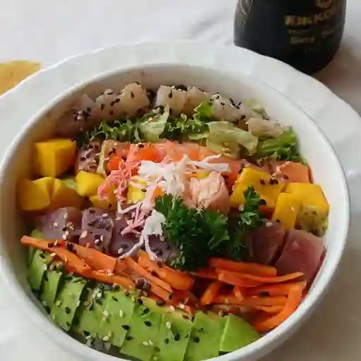 Bowl de sushi o chirashi sushi
