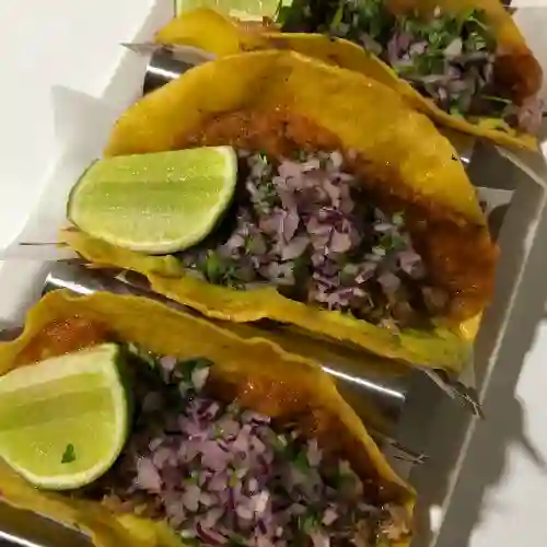 Tacos de Carnitas (michoacanas) X3