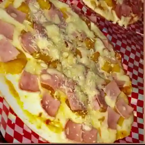 Pizza Hawaiana