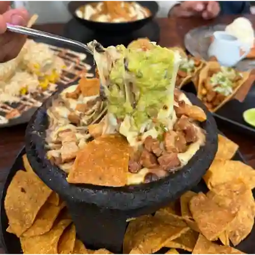 Nachos Coquetos+cerveza Corona 335Ml