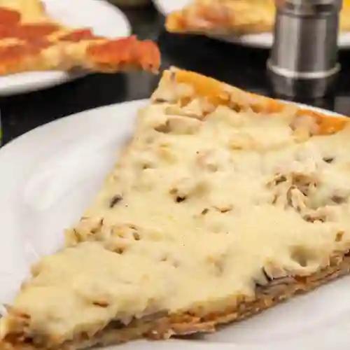 Pizza Pollo con Champiñones