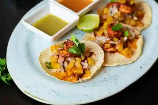 Taco camarón al pastor