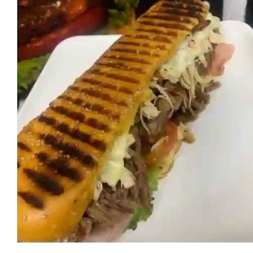 Sandwich Ropa Vieja