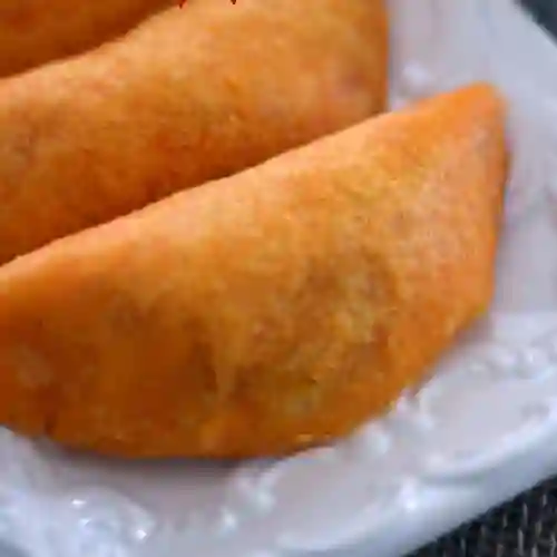 Empanada Jamon con Queso