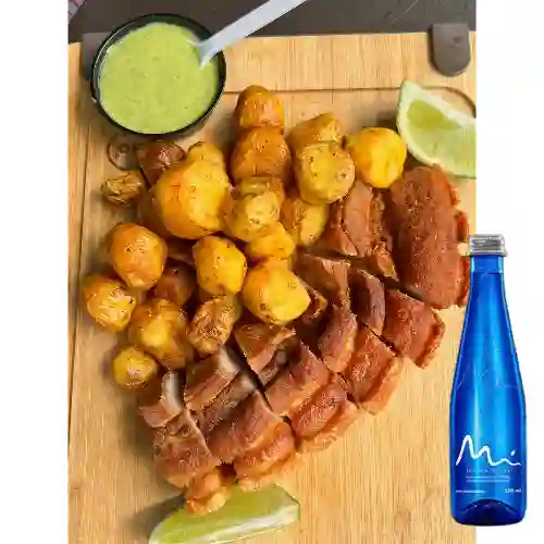 Combo Chicharrón Clásico + Manantial Sin Gas 500 ml
