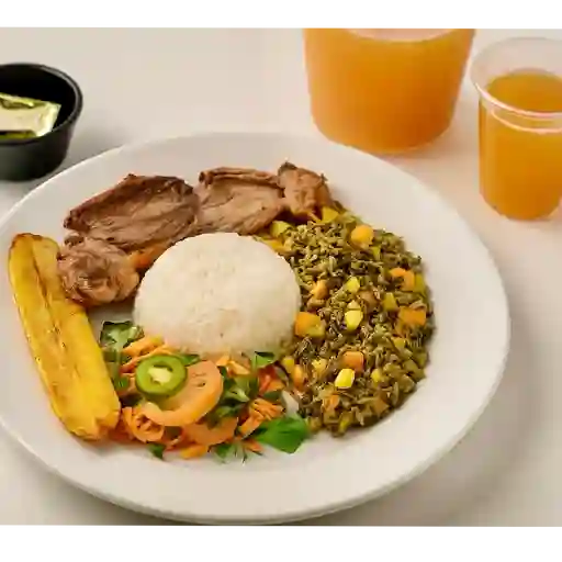 Carne asada con verdura caliente