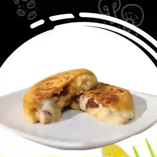 Arepa arequipe y queso