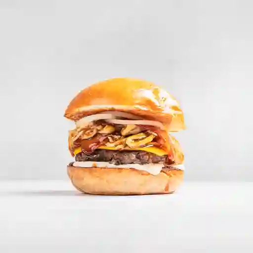 7 Cueros (incluye papas)