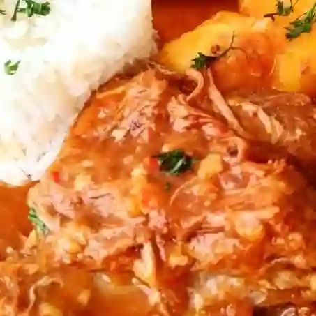 Sobrebarriga en Salsa