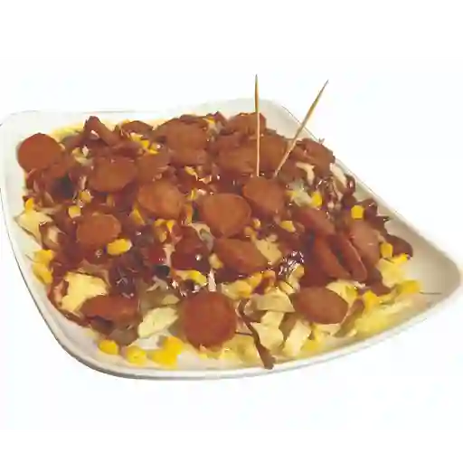 Salchipapa mixta grande navideña