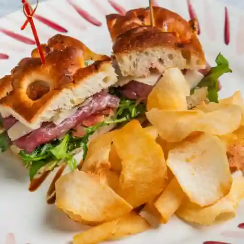 Sandwich Carpaccio de Res