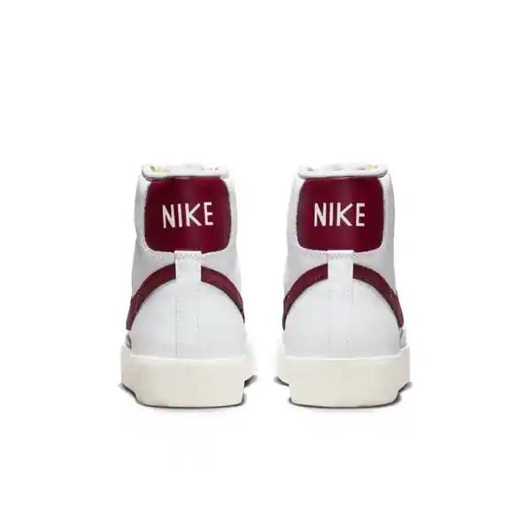 Nike Zapatos Blazer Mid 77 Vntg Blanco T. 9.5 Ref: BQ6806-111