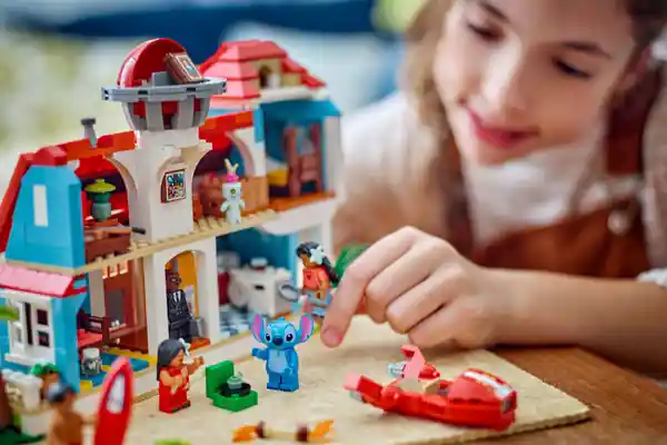 Lego Set de Construcción Casa en La Playa de Lilo y Stitch