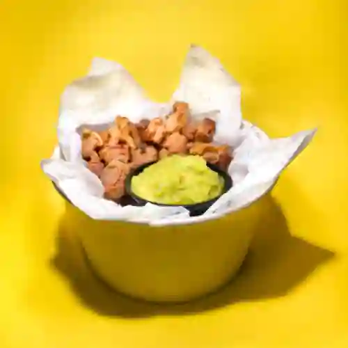 Chicharrón Carnudo con Guacamole