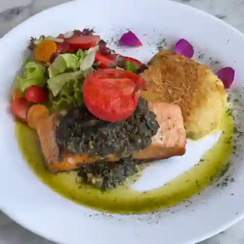 Salmón Al Pesto