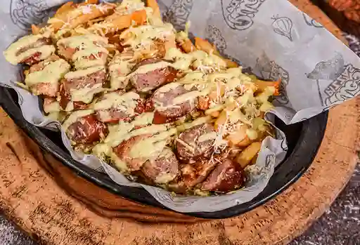 Salchipapa Pollo Suiza