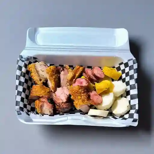 CHICHARRÓN AL BARRIL