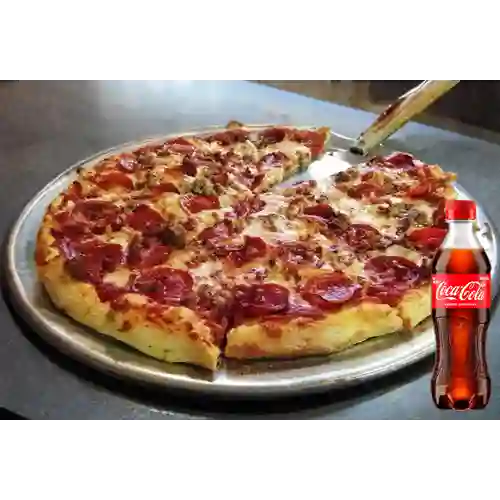Combo Pizza Cuatro Carnes + Coca Cola Original 400 ml