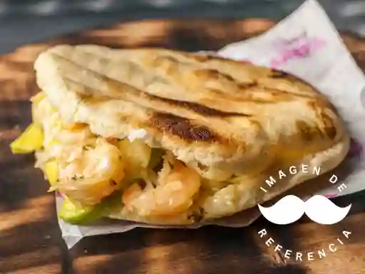 Arepa con Camarones