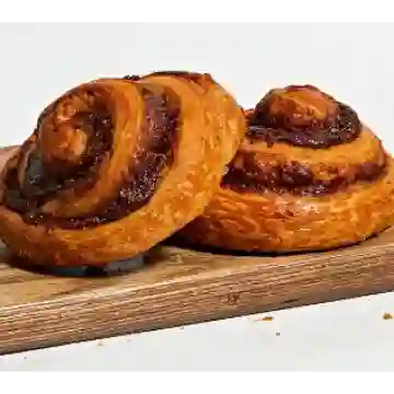 2 Cinnamo Rolls
