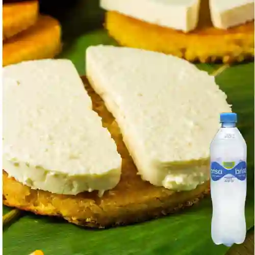 Combo Arepa de Chocolo con Quesito + Agua Brisa