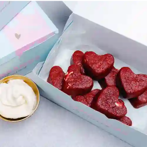 Box Red Velvet Corazón X10