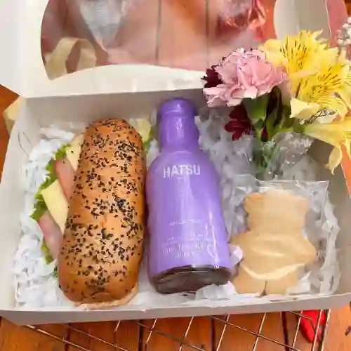 Desayuno Sorpresa con Sanduche