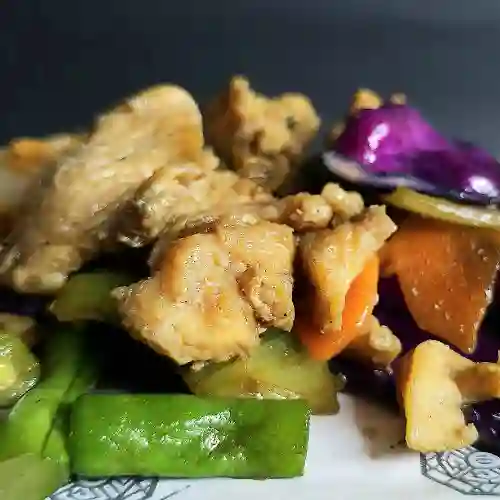 Vegetales en Salsa de Ostras con Pollo