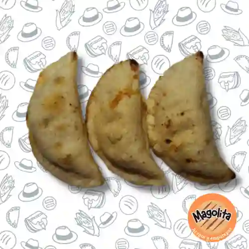Emparepa de Pollo con Hogao