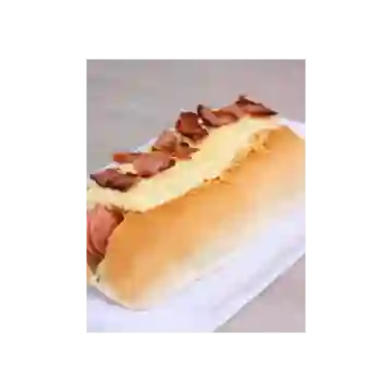 Perro Gratinado con Tocineta