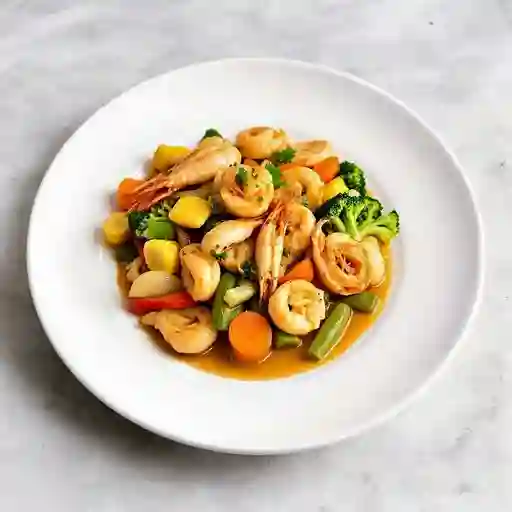 Langostinos (Sin Concha) En Salsa De Ostras Con Mazorquitas Y Vegetales