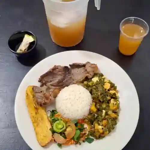 Carne Asada con Verdura Caliente
