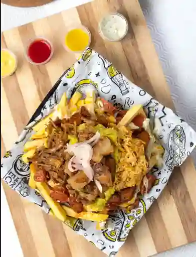 Salchipapa la combi completa