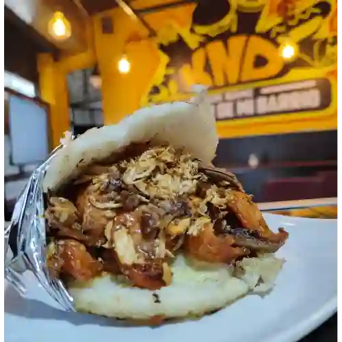 Arepa Súper Rellena