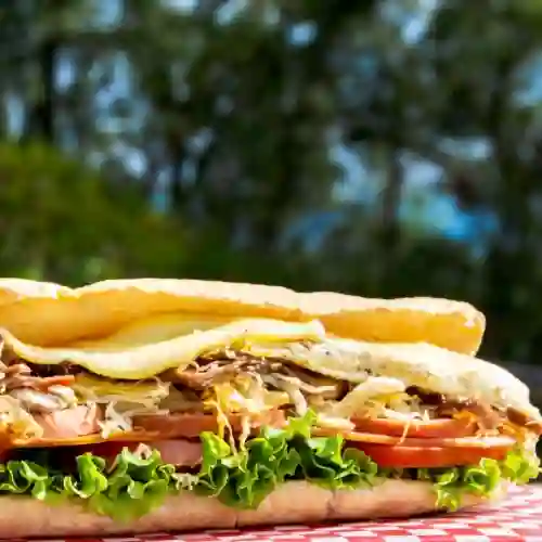 Sándwich Mega Especial