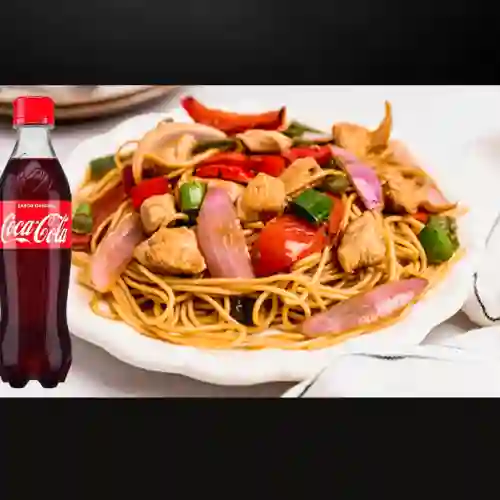Pastas Al Wok de Pollo + Gaseosa
