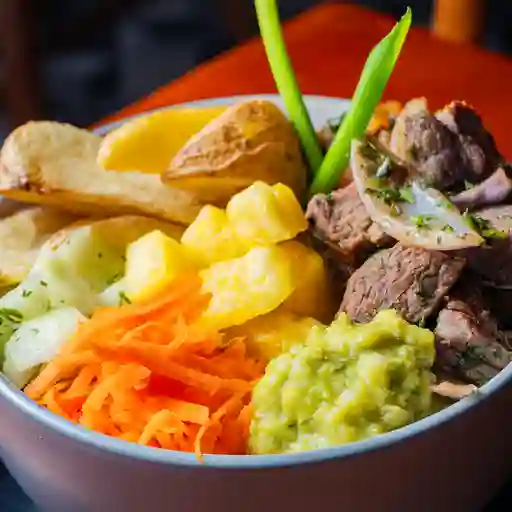 Poke bowl lomo saltado