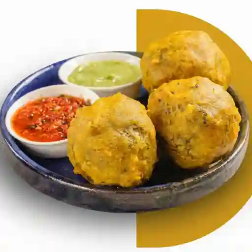 Pasteles (papa rellena)