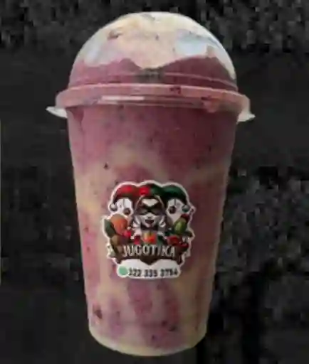 Batido wonder woman 16 oz