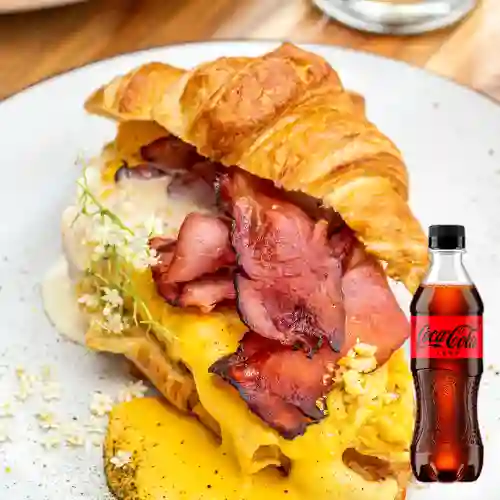 Combo Sanguche de Croissant + Coca-Cola ZERO 400ml