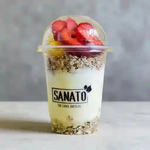 Parfait de Frutas con Yogurt Griego