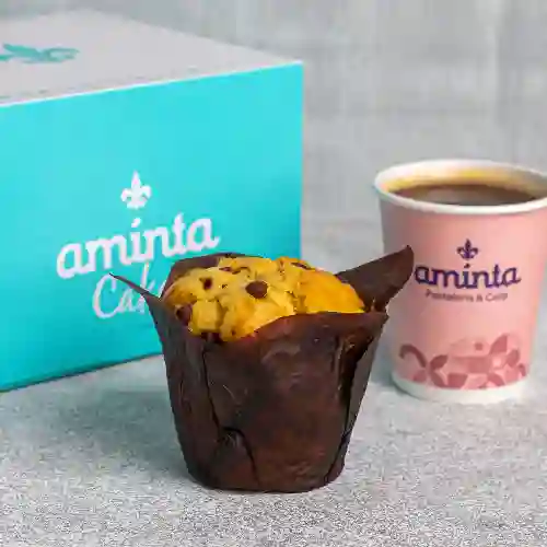 Muffie de Chocolate y Agraz + Americano