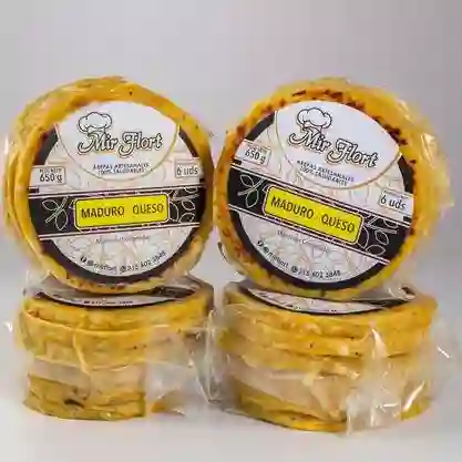 Arepa Maduro Queso